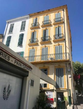 Apartment 3 Pieces - Centre - Climatise Hyères